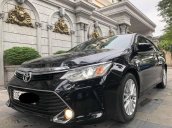 Cần bán lại xe Toyota Camry 2.0E đời 2017, màu đen, nhập khẩu