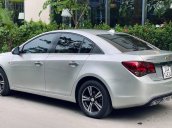 Cần bán gấp Chevrolet Cruze đời 2012, màu bạc số tự động