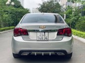 Cần bán gấp Chevrolet Cruze đời 2012, màu bạc số tự động