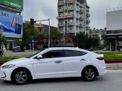 Bán Hyundai Elantra 1.6 MT sản xuất 2018, màu trắng