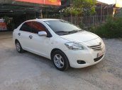 Cần bán Toyota Vios 2011, màu trắng số sàn