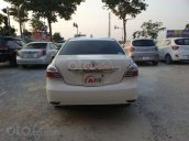 Cần bán Toyota Vios 2011, màu trắng số sàn