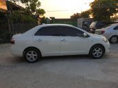 Cần bán Toyota Vios 2011, màu trắng số sàn