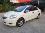 Cần bán Toyota Vios 2011, màu trắng số sàn