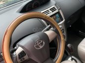 Cần bán lại xe Toyota Yaris năm 2012, màu trắng giá cạnh tranh