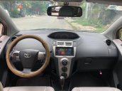 Cần bán lại xe Toyota Yaris năm 2012, màu trắng giá cạnh tranh