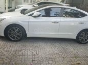 Bán xe Hyundai Elantra 2019, màu trắng