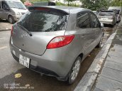 Cần bán xe Mazda 2 sản xuất 2014, màu bạc, giá chỉ 345 triệu