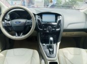 Bán Ford Focus Titanium 2016, màu trắng