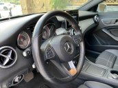 Cần bán xe Mercedes CLA 200 năm sản xuất 2017, màu trắng