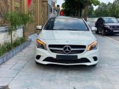 Cần bán xe Mercedes CLA 200 năm sản xuất 2017, màu trắng