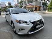 Lexus ES 250 2016, xe còn rất mới, giá rẻ