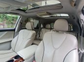 Xe Toyota Venza 3.5 sản xuất 2010, màu trắng, 656 triệu