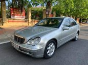 Cần bán xe Mercedes đời 2003 giá cạnh tranh