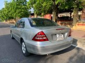 Cần bán xe Mercedes đời 2003 giá cạnh tranh