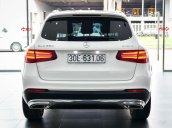 Cần bán Mercedes GLC 250 năm 2016, màu trắng, nhập khẩu