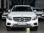 Cần bán Mercedes GLC 250 năm 2016, màu trắng, nhập khẩu