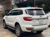 Bán Ford Everest đời 2019, màu trắng