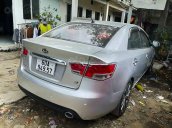 Cần bán xe Kia Forte năm 2011, màu bạc còn mới