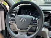 Cần bán gấp  Hyundai Elantra sản xuất năm 2017, giá tốt bản tự động, xe chủ đời đầu
