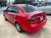 Cần bán xe Chevrolet Aveo năm 2013, màu đỏ xe gia đình