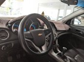 Cần bán xe Chevrolet Cruze sản xuất năm 2017 còn mới