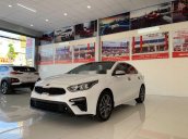 Bán Kia Cerato sản xuất 2019, màu trắng số sàn