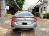 Cần ra đi em nó - Honda Civic đời 2019, màu bạc