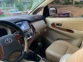 Xe Toyota Innova đời 2014, màu bạc, nhập khẩu chính chủ