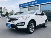 Cần bán gấp Hyundai Santa Fe đời 2015, màu trắng