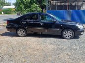 Bán xe Toyota Camry sản xuất năm 2003, màu đen số sàn