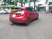 Ford Fiesta 2015 màu đỏ, đi 68 000 km