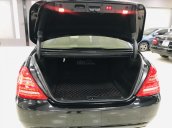 Cần bán Mercedes S300 đời 2010, màu đen