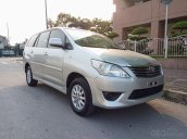 Bán Toyota Innova sản xuất năm 2014, màu bạc giá cạnh tranh