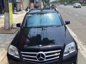 Bán Mercedes GLK300 đời 2009, màu đen còn mới