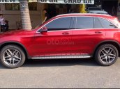 Cần bán gấp Mercedes GLC 300 2016, màu đỏ, giá tốt