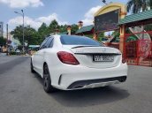 Bán Mercedes C300 sản xuất 2016, màu trắng