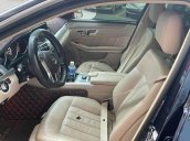 Cần bán xe Mercedes E200 Edition sản xuất năm 2016, màu đen