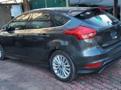 Cần bán lại xe Ford Focus sản xuất năm 2018 còn mới