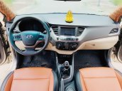 Bán Hyundai Accent đời 2018, màu vàng cát