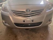 Cần bán Toyota Vios năm 2013, màu bạc, nhập khẩu chính chủ