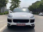 Xe Porsche Cayenne năm sản xuất 2016, nhập khẩu còn mới