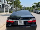 Chính chủ cần bán nhanh chiếc Toyota Camry 2.5Q đời 2017