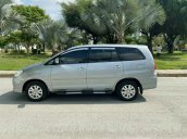 Bán Toyota Innova SR 7 chỗ đời 2011, xe gia đình