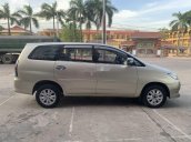 Cần bán lại xe Toyota Innova sản xuất năm 2009 số tự động, giá tốt