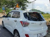 Bán ô tô Hyundai Grand i10 đời 2015, màu trắng, nhập khẩu số sàn