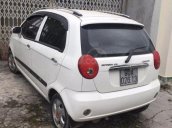 Xe Chevrolet Spark năm sản xuất 2010, màu trắng