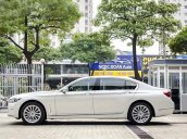 Cần bán xe BMW 740Li sản xuất 2020, màu trắng, nhập khẩu nguyên chiếc