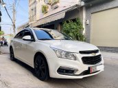 Bán Chevrolet Cruze LTZ 2015, màu trắng còn mới