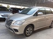 Cần bán Toyota Innova 2015, màu vàng, 425 triệu